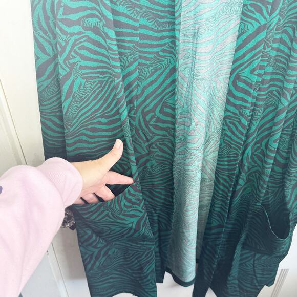 Ulla Popken Green Black Zebra Animal Print Cardigan Layering Lagenlook 24 26 - Picture 8 of 12